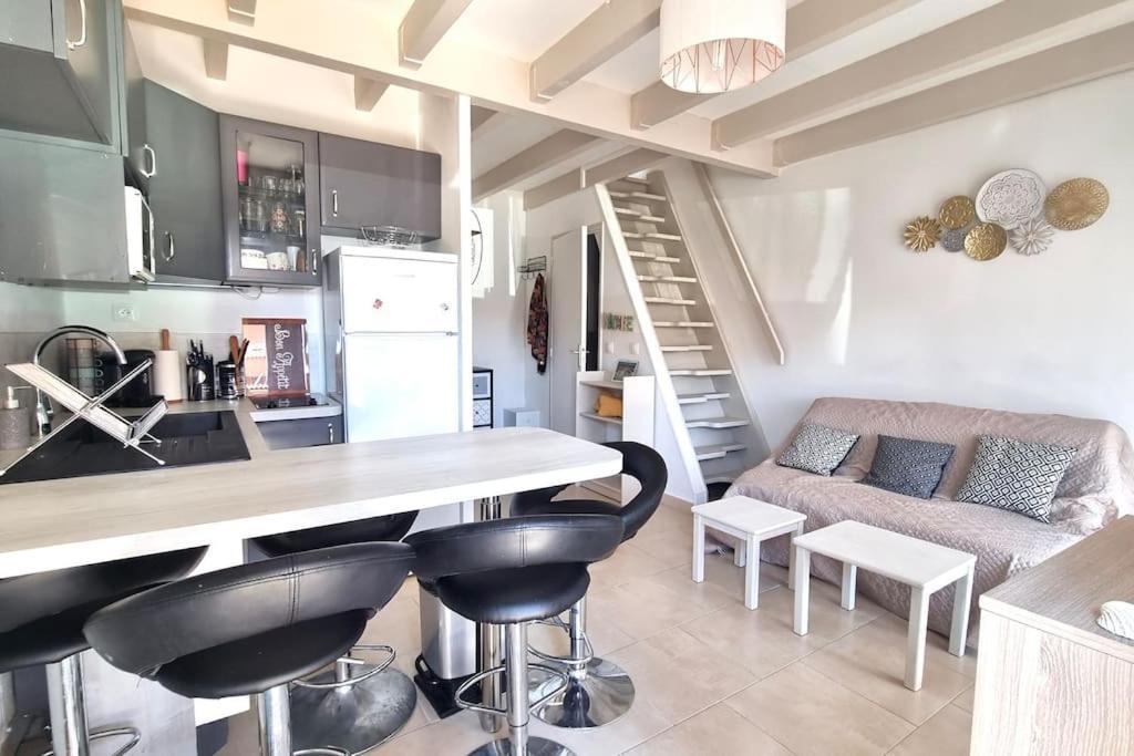 Chez Laura Et Benjamin ! Maison A La Plage Climatisee フロンティニャン エクステリア 写真