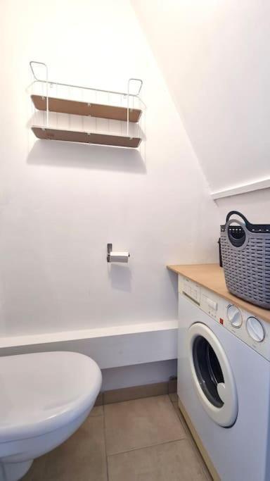 Chez Laura Et Benjamin ! Maison A La Plage Climatisee フロンティニャン エクステリア 写真
