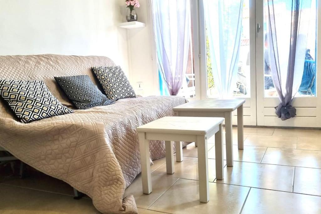 Chez Laura Et Benjamin ! Maison A La Plage Climatisee フロンティニャン エクステリア 写真